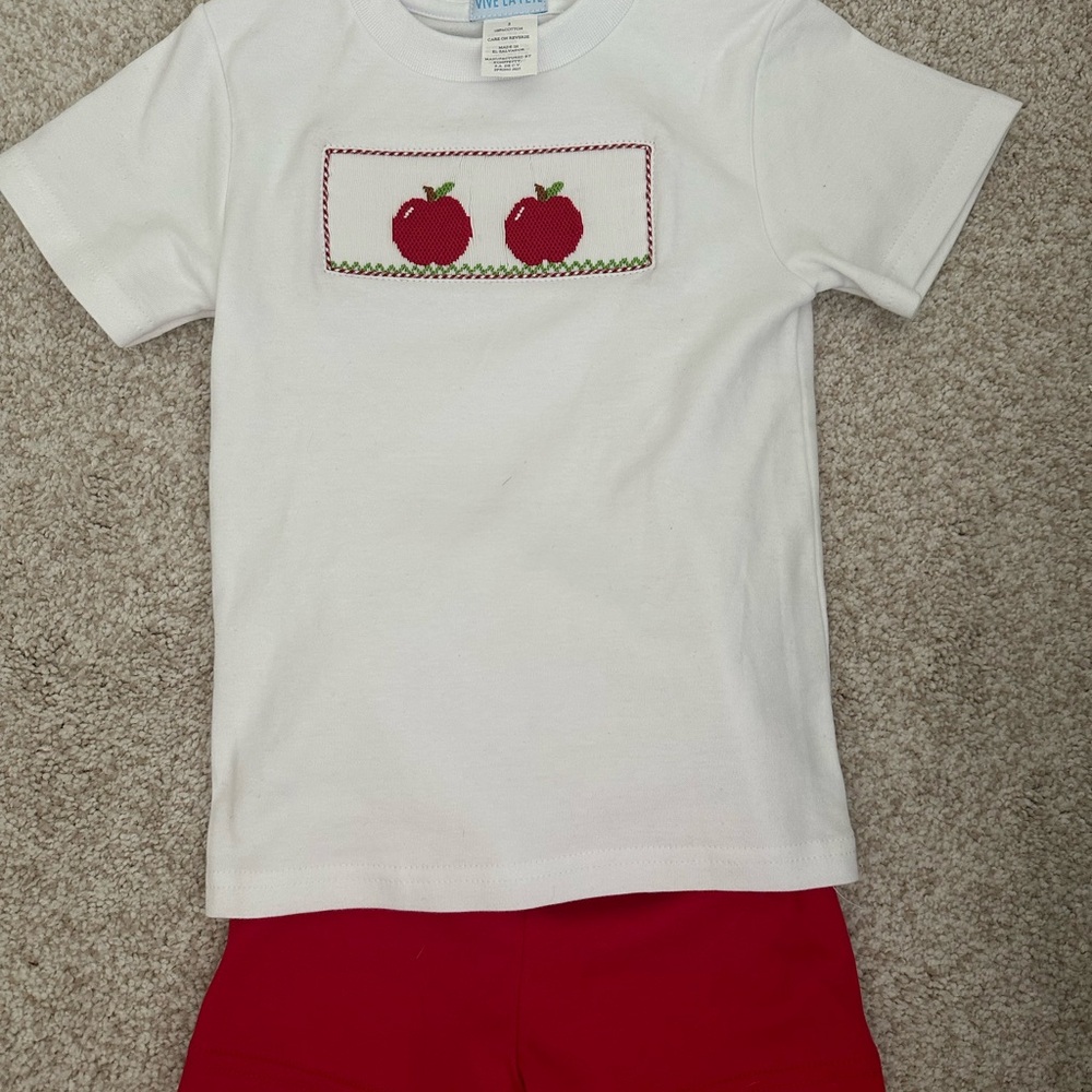 Vive la Fete Back to school apple picking fall smocked cross stitch apple tee - Picture 5 of 5